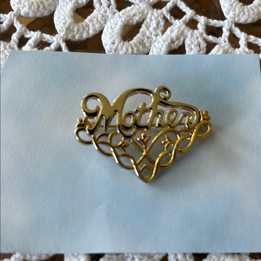 Gold'& Silver La Scala Mother Brooch